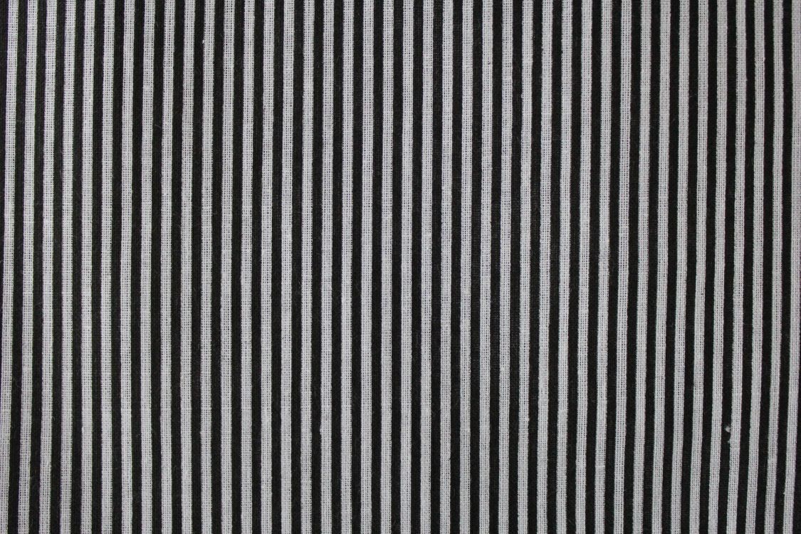 Textile Rayé Noir et Blanc. Wallpaper in 2592x1728 Resolution