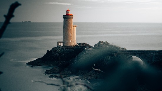 Image le phare du petit minou, fort du petit minou, Lighthouse, crozon, cloud