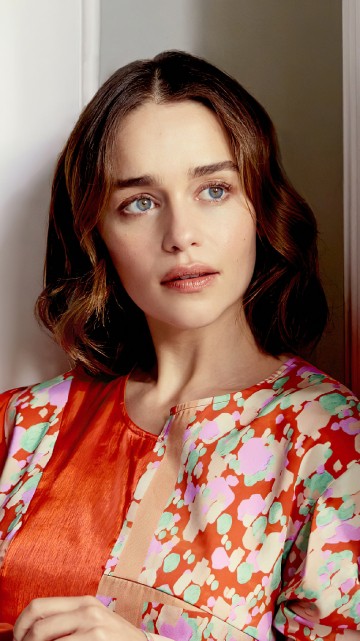 emilia clarke wallpaper iphone
