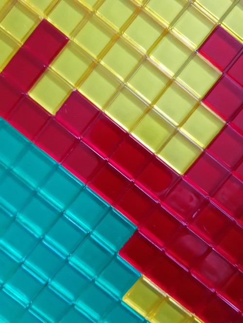 Image red green and yellow plastic blocks