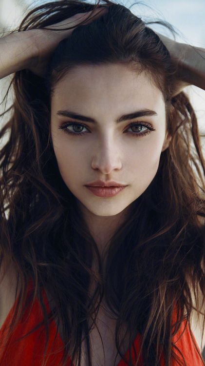 Retrato, Entrecejo, Nariz, Piel, Barbilla. Wallpaper in 1080x1920 Resolution