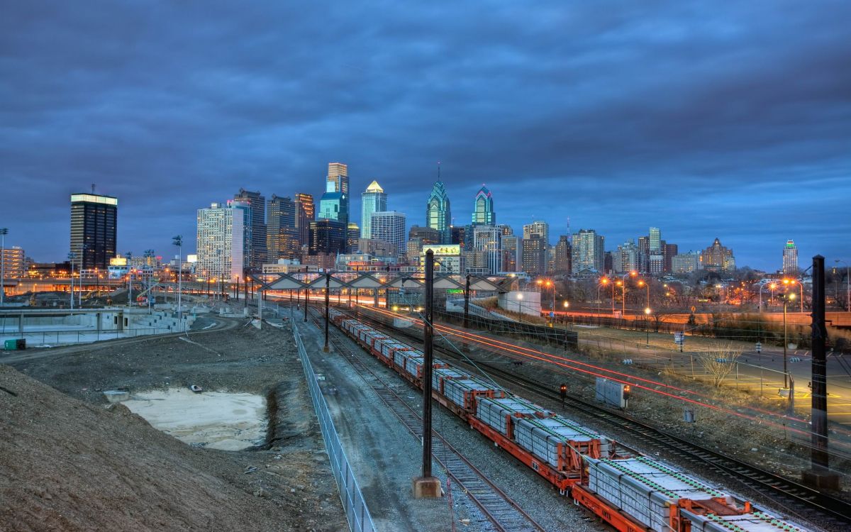 Horizonte de la Ciudad Bajo un Cielo Azul Durante el Día. Wallpaper in 2880x1800 Resolution