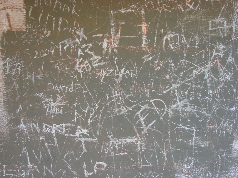 Weiße Und Braune Kreidetafel. Wallpaper in 3072x2304 Resolution