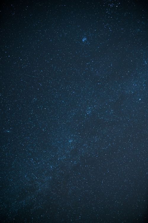 Sterne am Himmel Während Der Nacht. Wallpaper in 1500x2250 Resolution