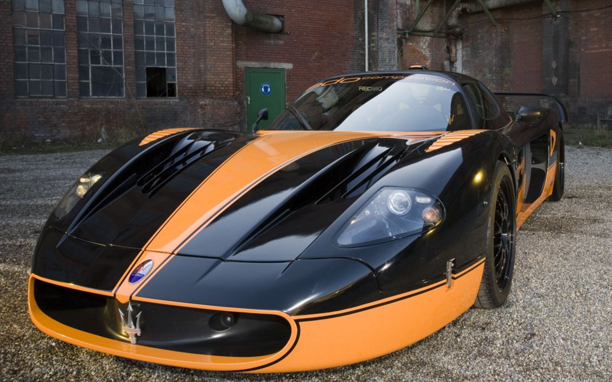 Schwarz-gelber Lamborghini Aventador. Wallpaper in 2560x1600 Resolution