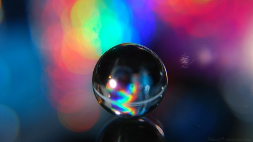 Image blue and pink ball with purple and pink lights